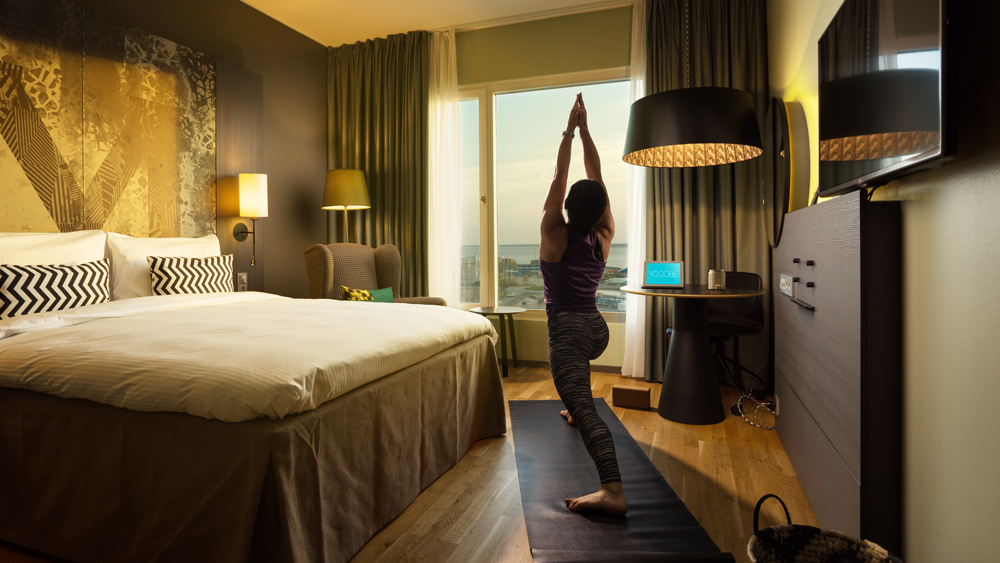 Hotellrum för yoga på nya radisson blu metropol hotel i ...